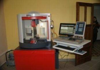 OPERATOR OBRABIAREK SKRAWAJĄCYCH