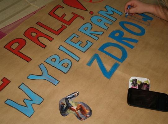 Modnie jest żyć bez papierosów