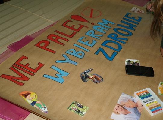 Modnie jest żyć bez papierosów