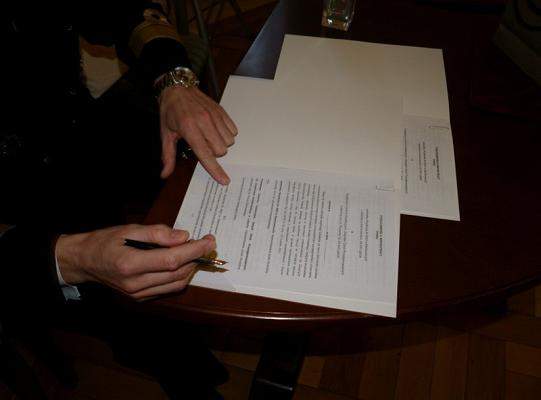 Podpisanie współpracy PCE z JW 4653