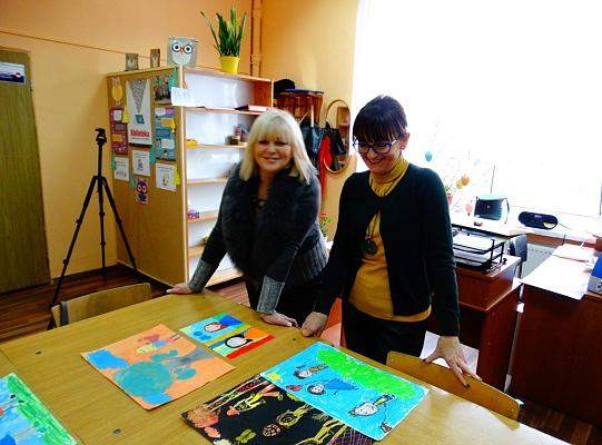 Jak komisja obradowała nad pracami -  „Tacy sami…  Autyzm” - obchody w 2016 roku