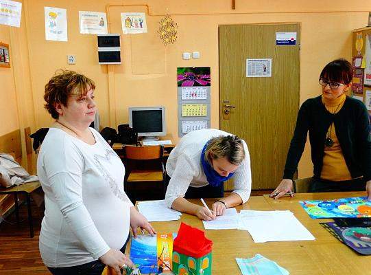 Jak komisja obradowała nad pracami -  „Tacy sami…  Autyzm” - obchody w 2016 roku