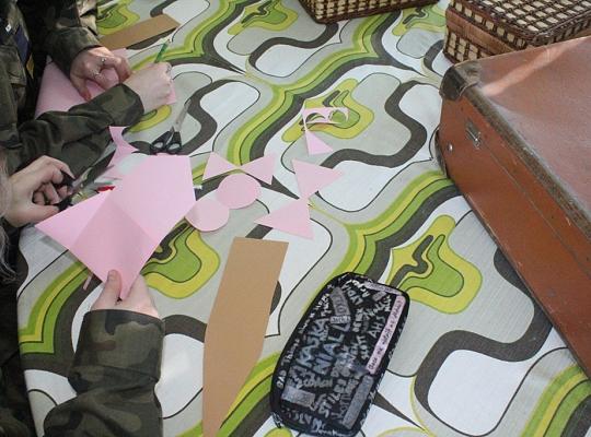 Ubieramy  bibliotekę PCE-ZSP w  modne  męskie krawaty!