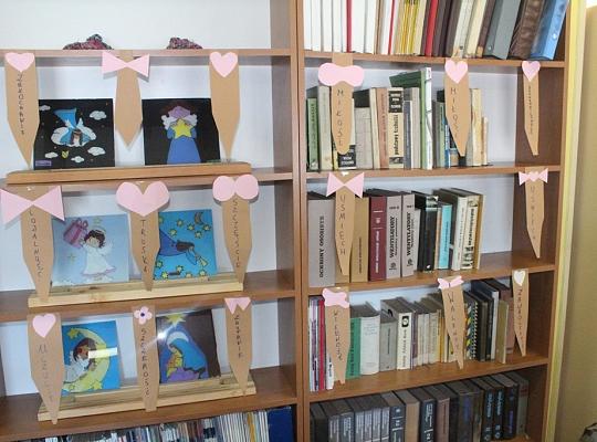 Ubieramy  bibliotekę PCE-ZSP w  modne  męskie krawaty!