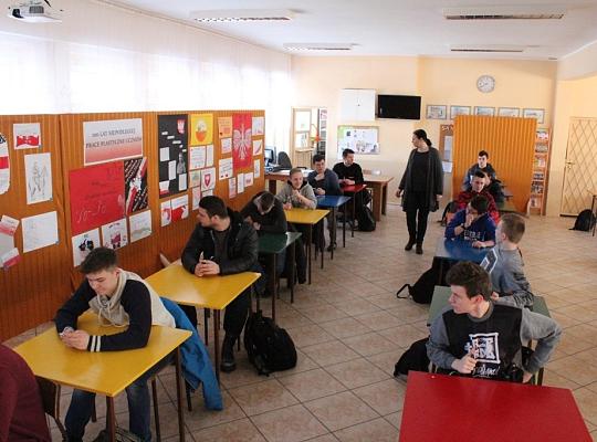 Oceń - Konkurs historyczny w PCE!