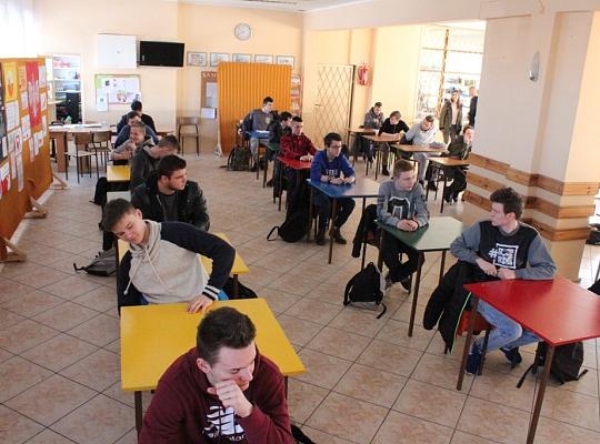 Oceń - Konkurs historyczny w PCE!