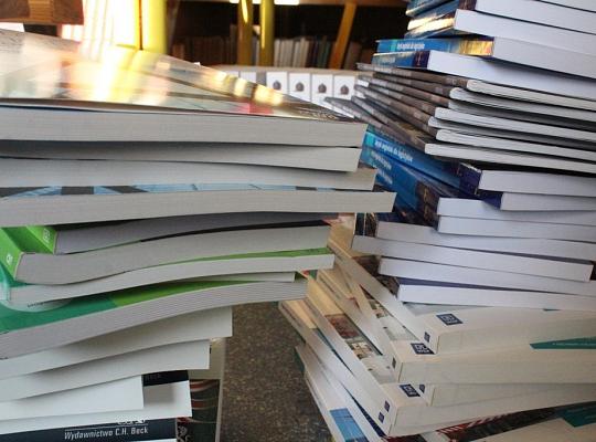 Wypożycz książki z projektu „Kompetencje zawodowe”!