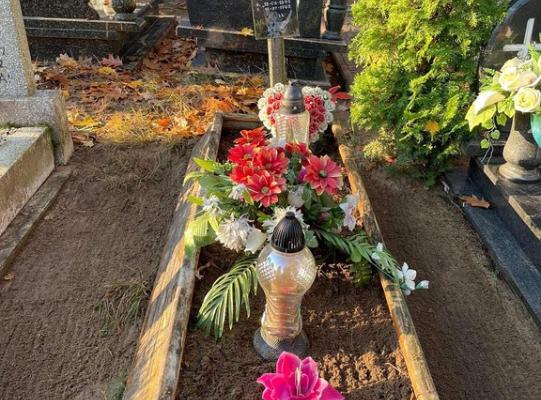 Czas pomyśleć o zmarłych z klasą 3 TDg