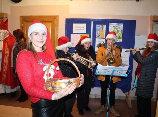 Odwiedziny św. Mikołaja i Jego pomocników w PCE