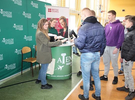 Uczniowie PCE na Targach Edukacyjnych