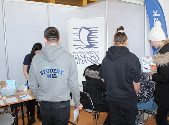 Uczniowie PCE na Targach Edukacyjnych