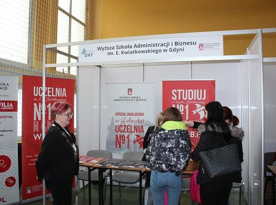 Uczniowie PCE na Targach Edukacyjnych