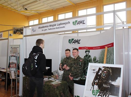 Uczniowie PCE na Targach Edukacyjnych