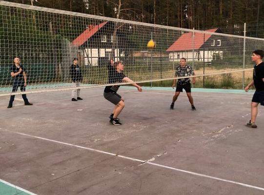 Klasa 2Tla  na biwaku  w  Załakowie