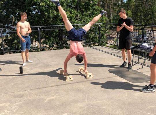 Klasa 2Tla  na biwaku  w  Załakowie