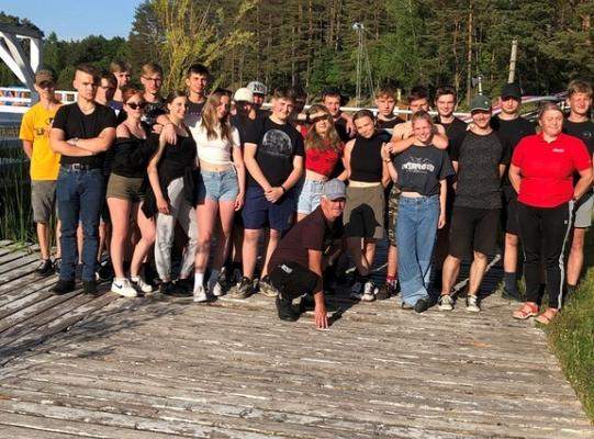 Klasa 2Tla  na biwaku  w  Załakowie