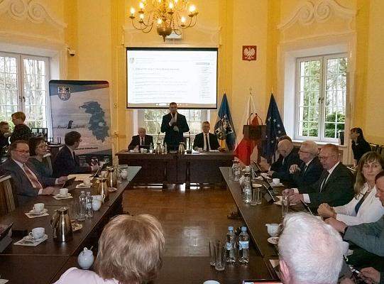 I miejsce w powiatowym etapie Pomorskiego Konkursu Wiedzy o Samorządzie Terytorialnym