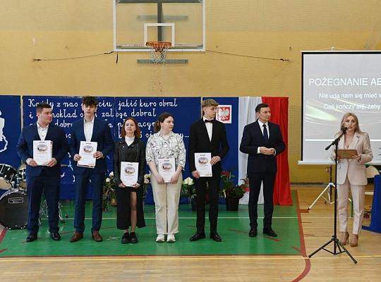 Pożegnanie absolwentów Technikum i LO dla dorosłych w PCE