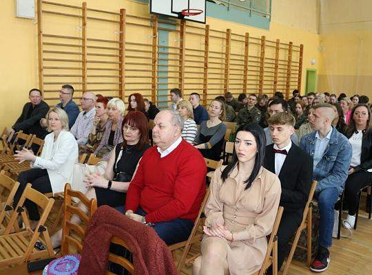 Pożegnanie absolwentów Technikum i LO dla dorosłych w PCE