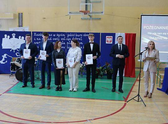 Pożegnanie absolwentów Technikum i LO dla dorosłych w PCE