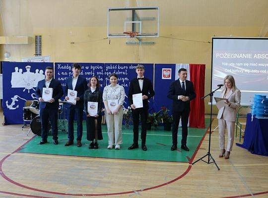 Pożegnanie absolwentów Technikum i LO dla dorosłych w PCE