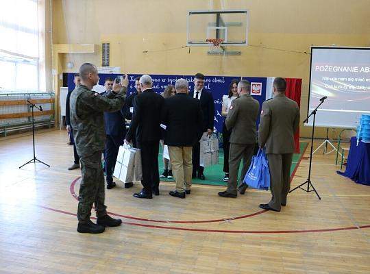 Pożegnanie absolwentów Technikum i LO dla dorosłych w PCE