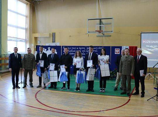 Pożegnanie absolwentów Technikum i LO dla dorosłych w PCE