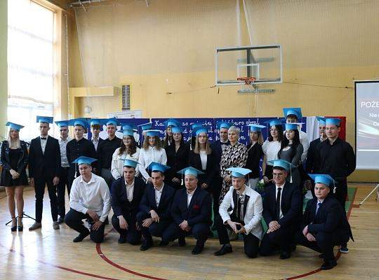 Pożegnanie absolwentów Technikum i LO dla dorosłych w PCE
