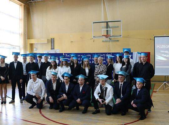 Pożegnanie absolwentów Technikum i LO dla dorosłych w PCE