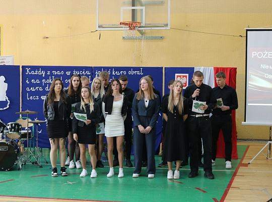 Pożegnanie absolwentów Technikum i LO dla dorosłych w PCE