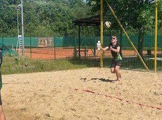 Piłka siatkowa plażowa chłopców z PCE