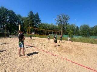 Piłka siatkowa plażowa chłopców z PCE
