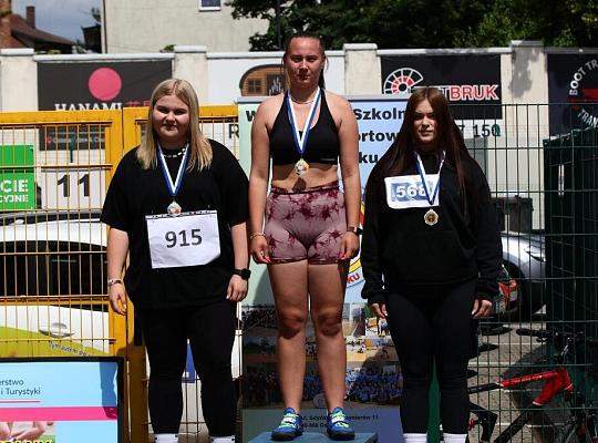 Mistrzostwa Województwa Szkół Ponadpodstawowych w Lekkiej Atletyce w Chojnicach – Sukces Jessiki Kołodziej z klasy 4Tlb.