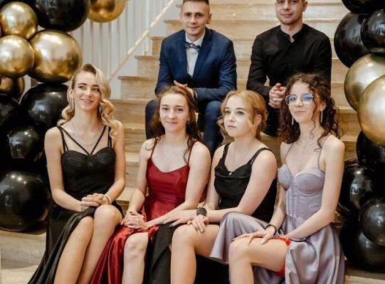Studniówka w PCE