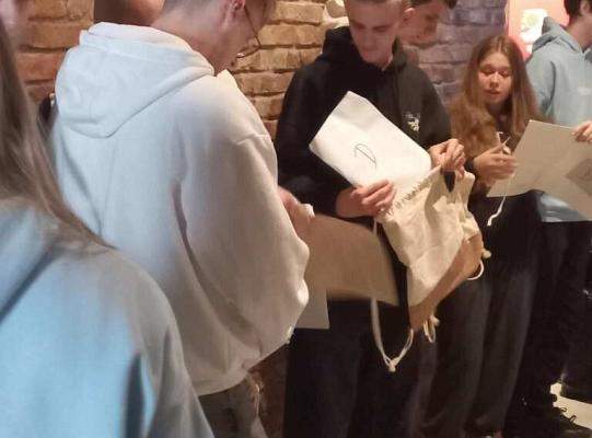 Uczniowie z najwyższą średnią i pracujący na rzecz szkoły w nagrodę wyjechali do Gdańska.