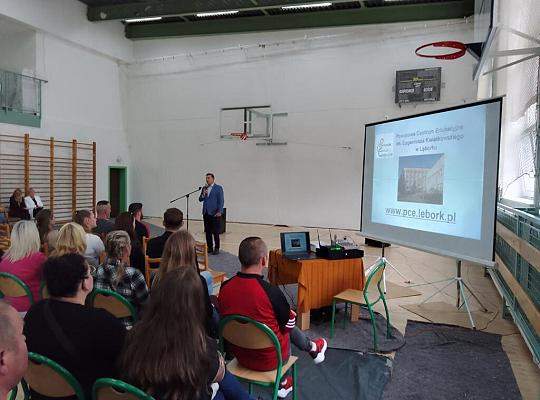Spotkanie z rodzicami uczniów klas I
