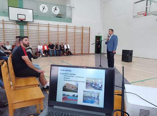 Spotkanie z rodzicami uczniów klas I