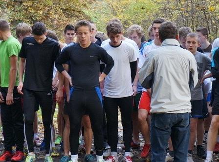 Uczniowie Powiatowego Centrum Edukacyjnego ZSP w Lęborku , II liceum Ogólnokształcącego oraz Zespołu Szkół Gospodarki Żywienia Ii Agrobiznesu zwycięzcami Indywidualnych Biegów Przełajowych