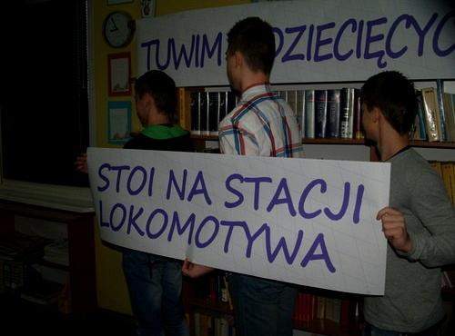 „Okulary  Tuwima” – czyli konkurs recytatorski w PCE (filmik)