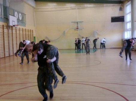 Zajęcia z walki wręcz w PCE