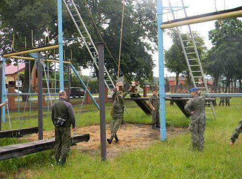 Podsumowanie edukacji wojskowej- szkolenie na ośrodku poligonowym