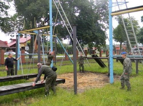 Podsumowanie edukacji wojskowej- szkolenie na ośrodku poligonowym
