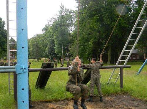 Podsumowanie edukacji wojskowej- szkolenie na ośrodku poligonowym
