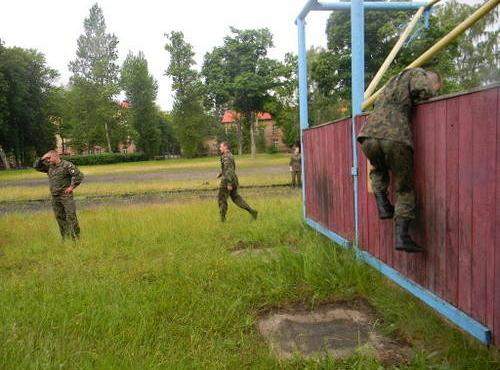 Podsumowanie edukacji wojskowej- szkolenie na ośrodku poligonowym