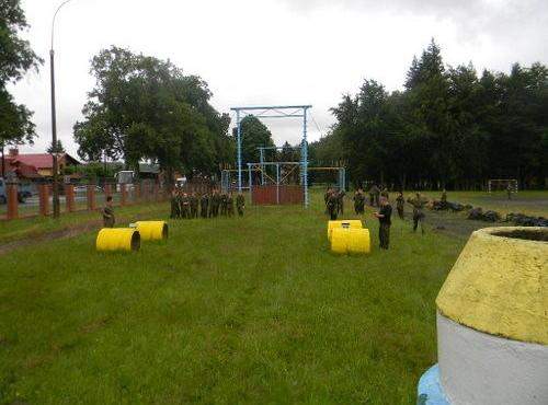 Podsumowanie edukacji wojskowej- szkolenie na ośrodku poligonowym