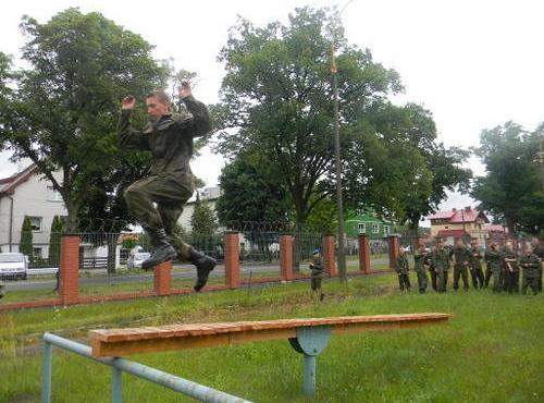 Podsumowanie edukacji wojskowej- szkolenie na ośrodku poligonowym
