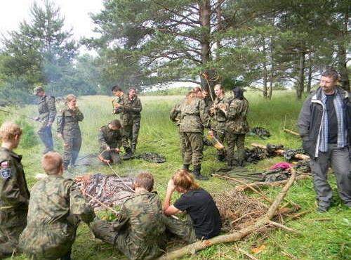 Podsumowanie edukacji wojskowej- szkolenie na ośrodku poligonowym