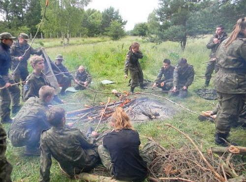 Podsumowanie edukacji wojskowej- szkolenie na ośrodku poligonowym